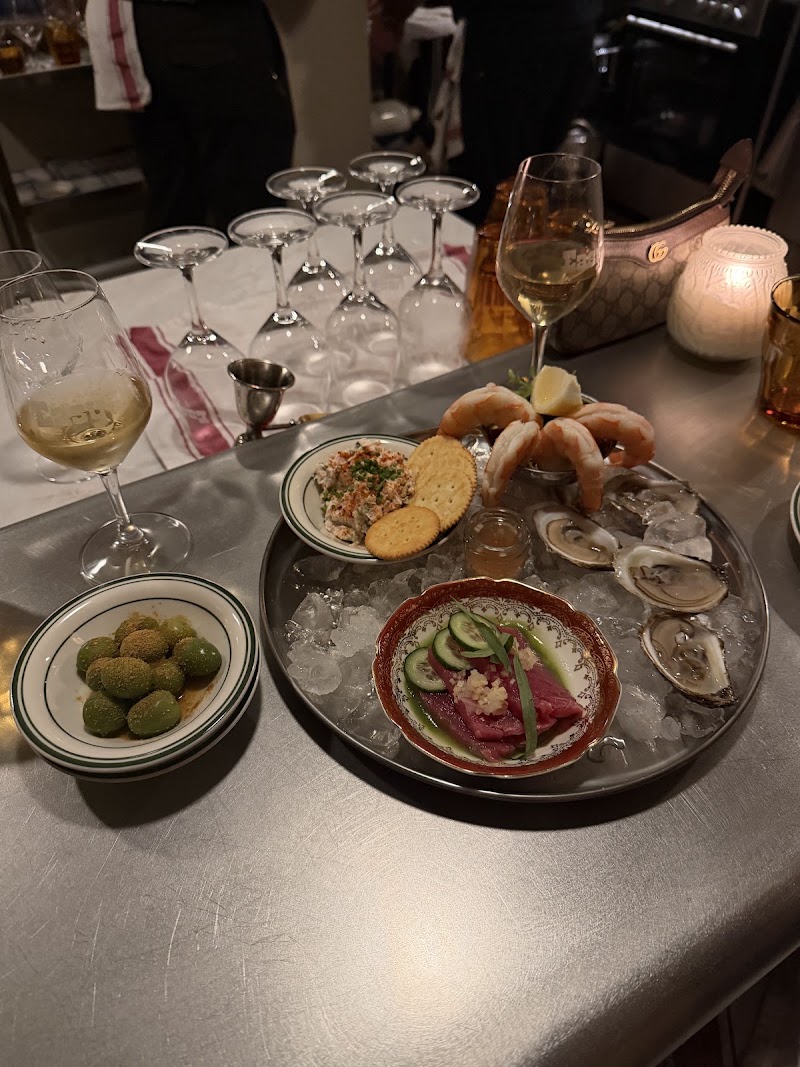 Easy Wine Bar photo 2