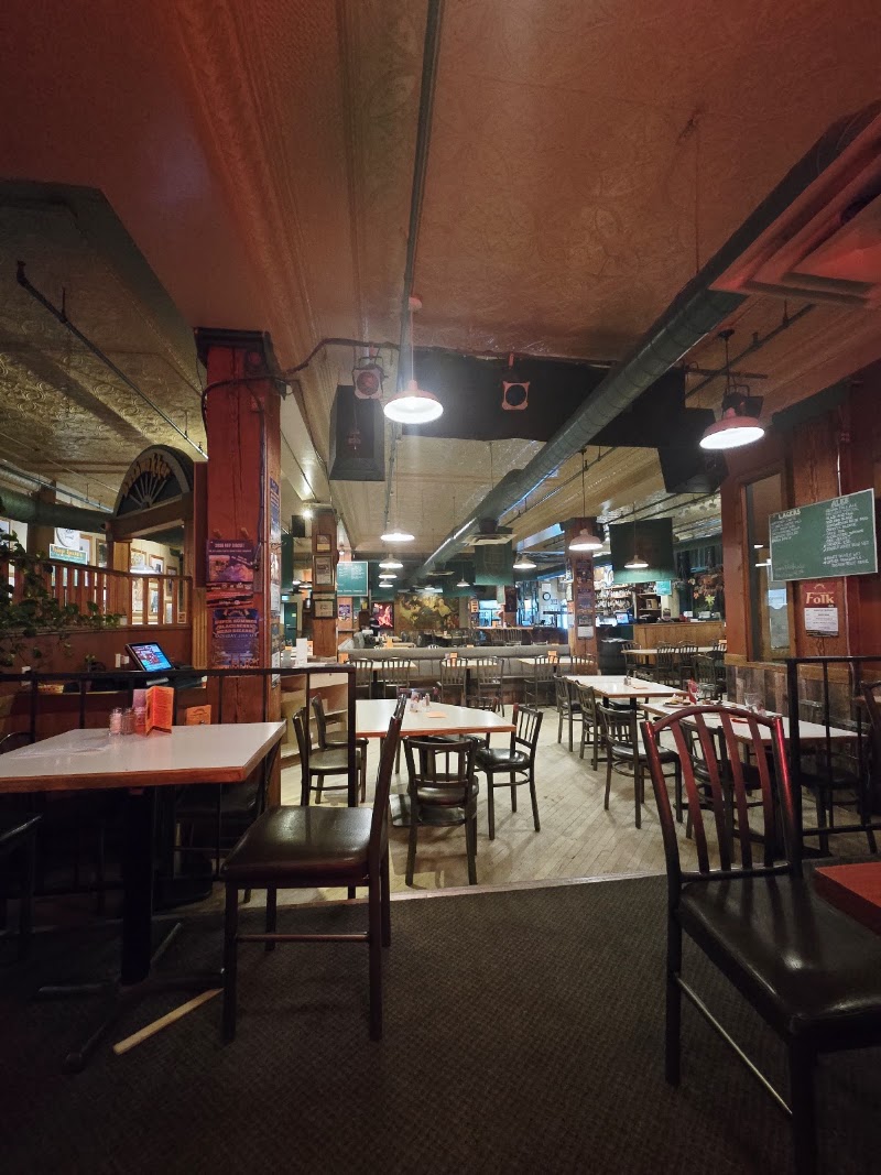 Bushwakker Brewpub photo 3