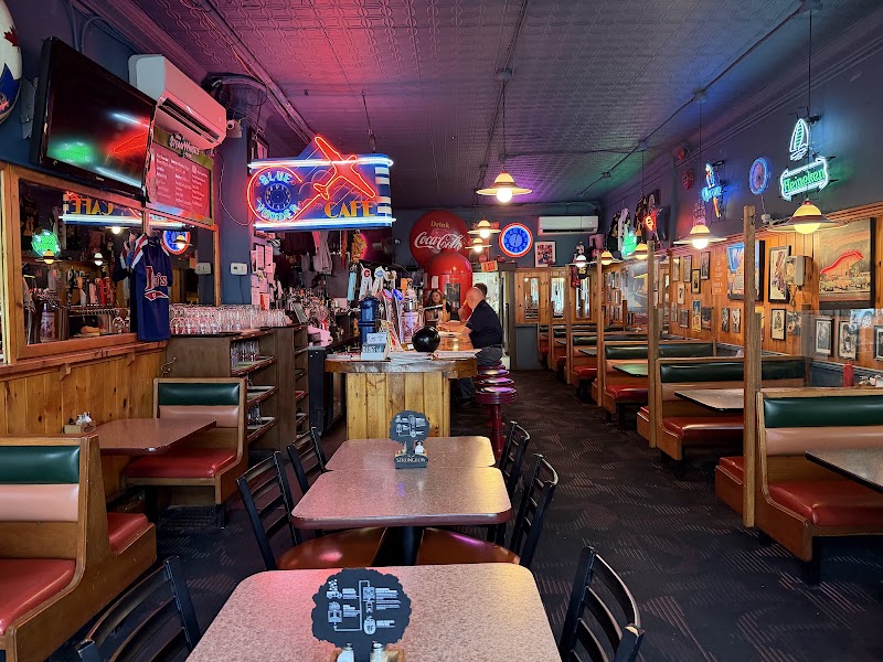 West Town Bar & Grill photo 5