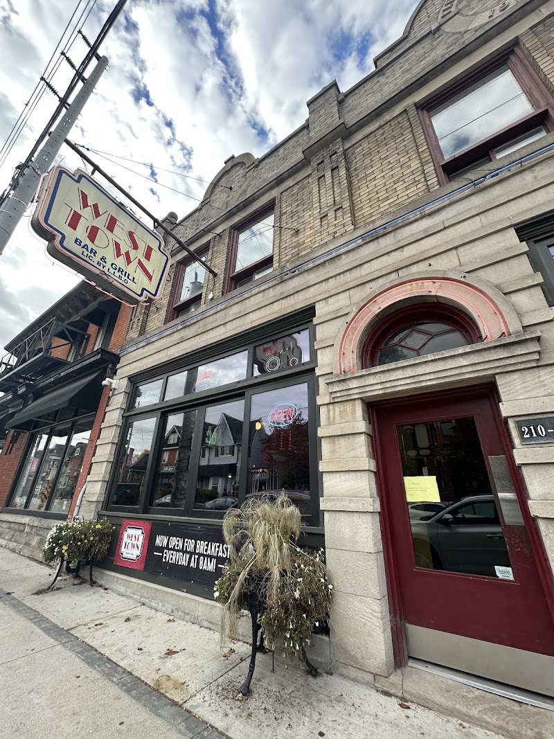 West Town Bar & Grill photo 9