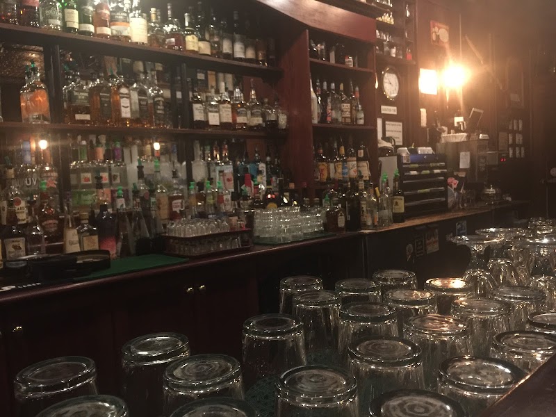 O'Sheas Irish Pub photo 5