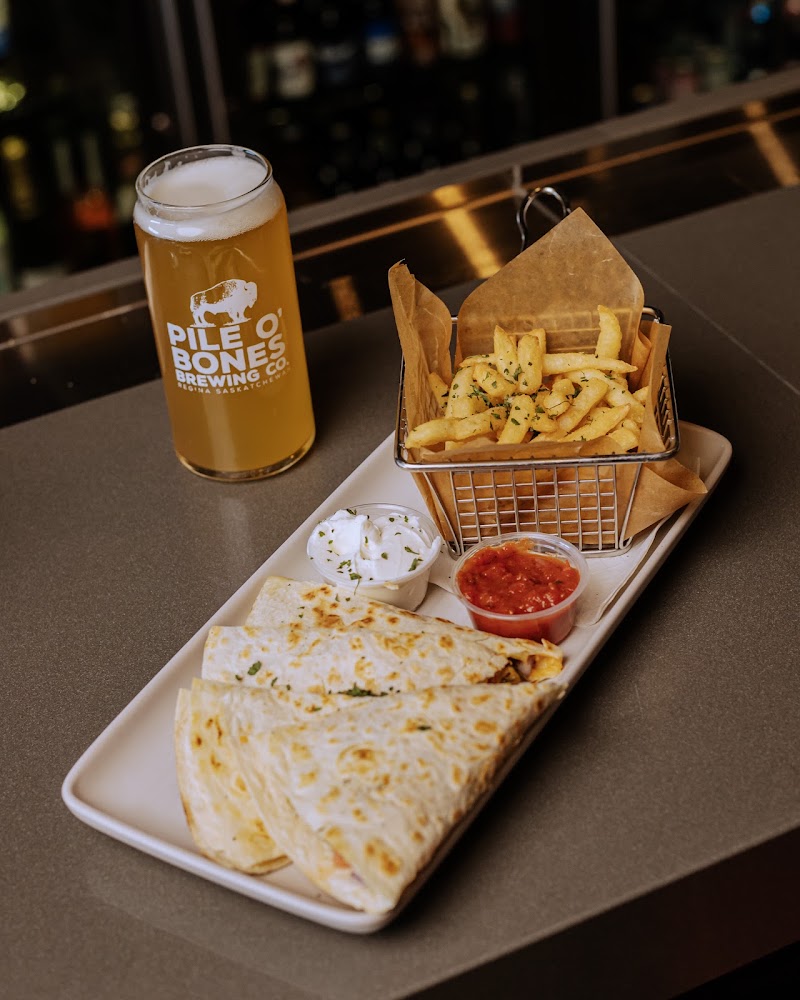Tapps Sports Lounge & Grill photo 8
