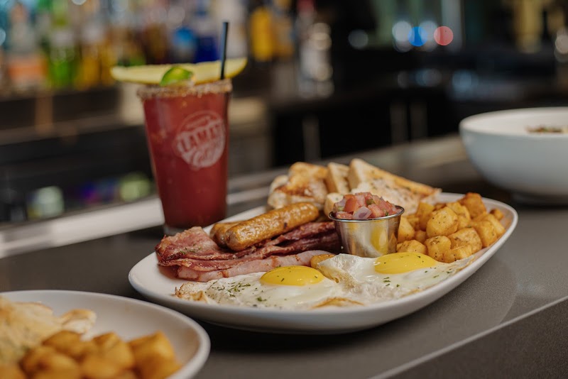 Tapps Sports Lounge & Grill photo 7