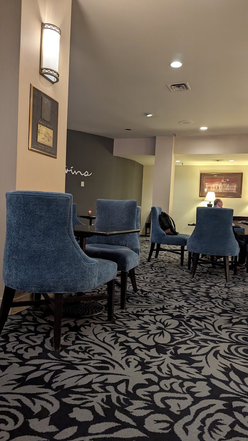 Stovin's Lounge photo 4