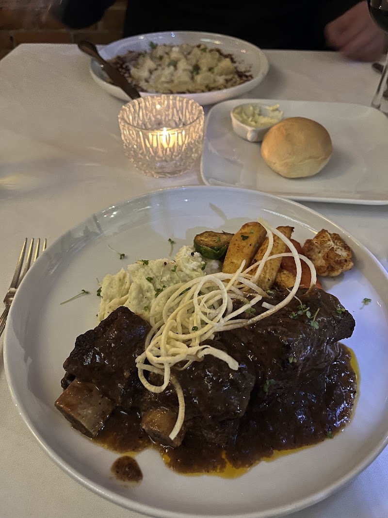 St. Tropez Bistro photo 9