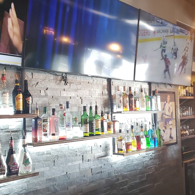 The Hideout Lounge photo 10