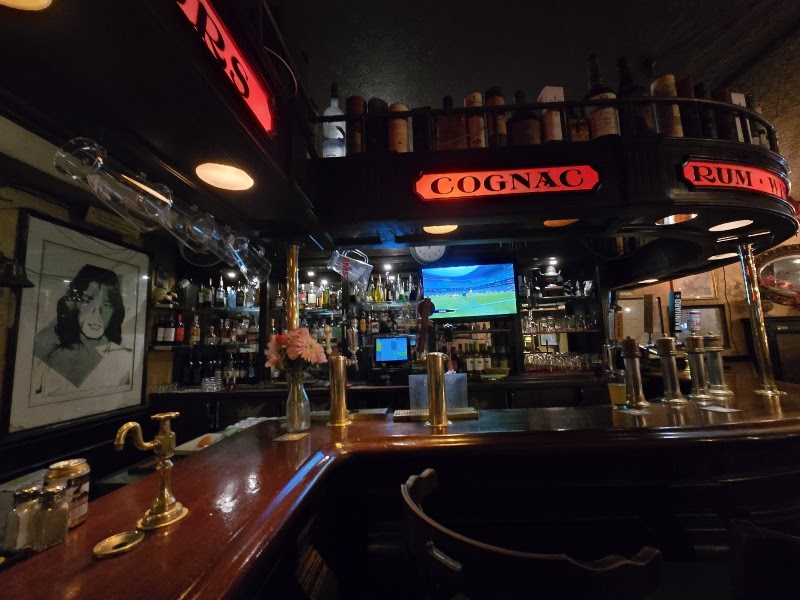 Artful Dodger Pub photo 4