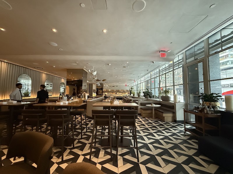 Alobar Downtown photo 7