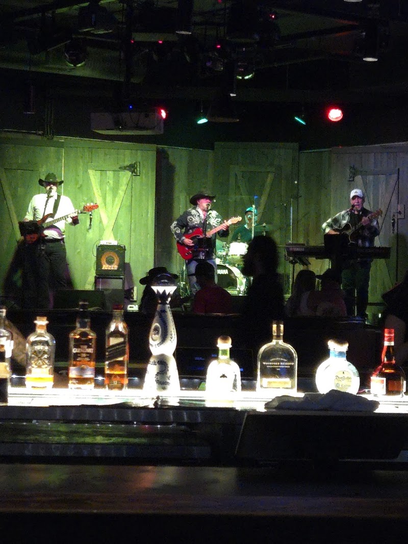 Maverick's Social Room photo 10