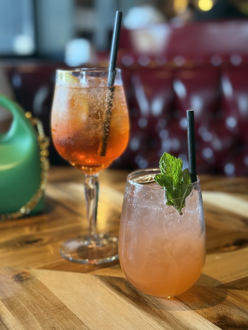 WINGS Restaurants & Pubs - Port Moody photo 10