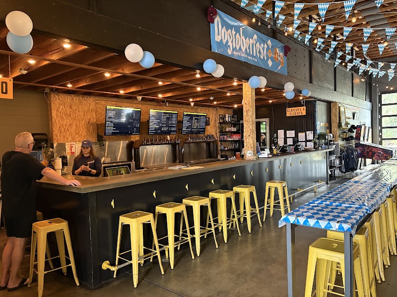 Yellow Dog Brewing Co. photo 2