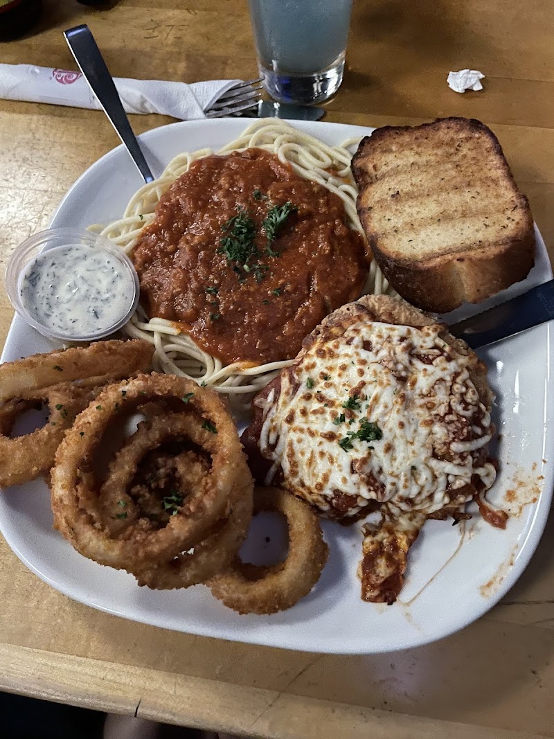 Boston Pizza - Kinderlsey photo 4