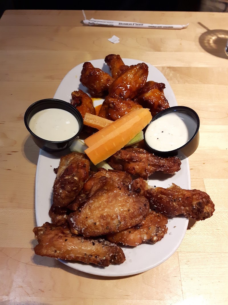 Boston Pizza - Kinderlsey photo 5