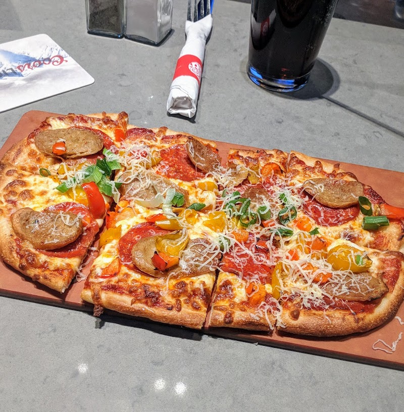 Boston Pizza - Kinderlsey photo 7