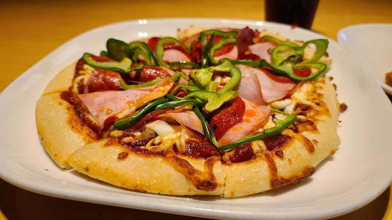 Boston Pizza - Kinderlsey photo 10