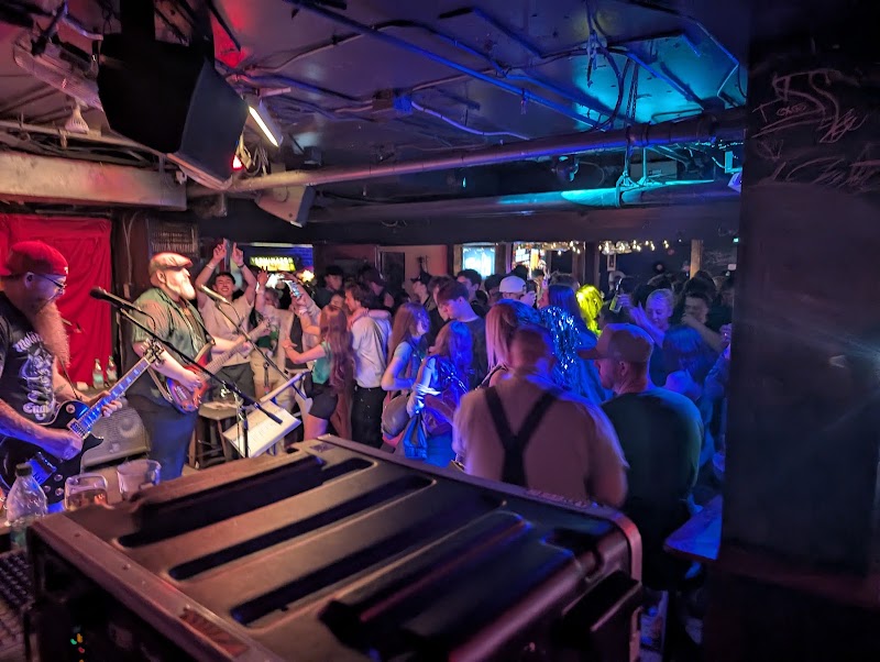 Roxbury Urban Dive Bar photo 9
