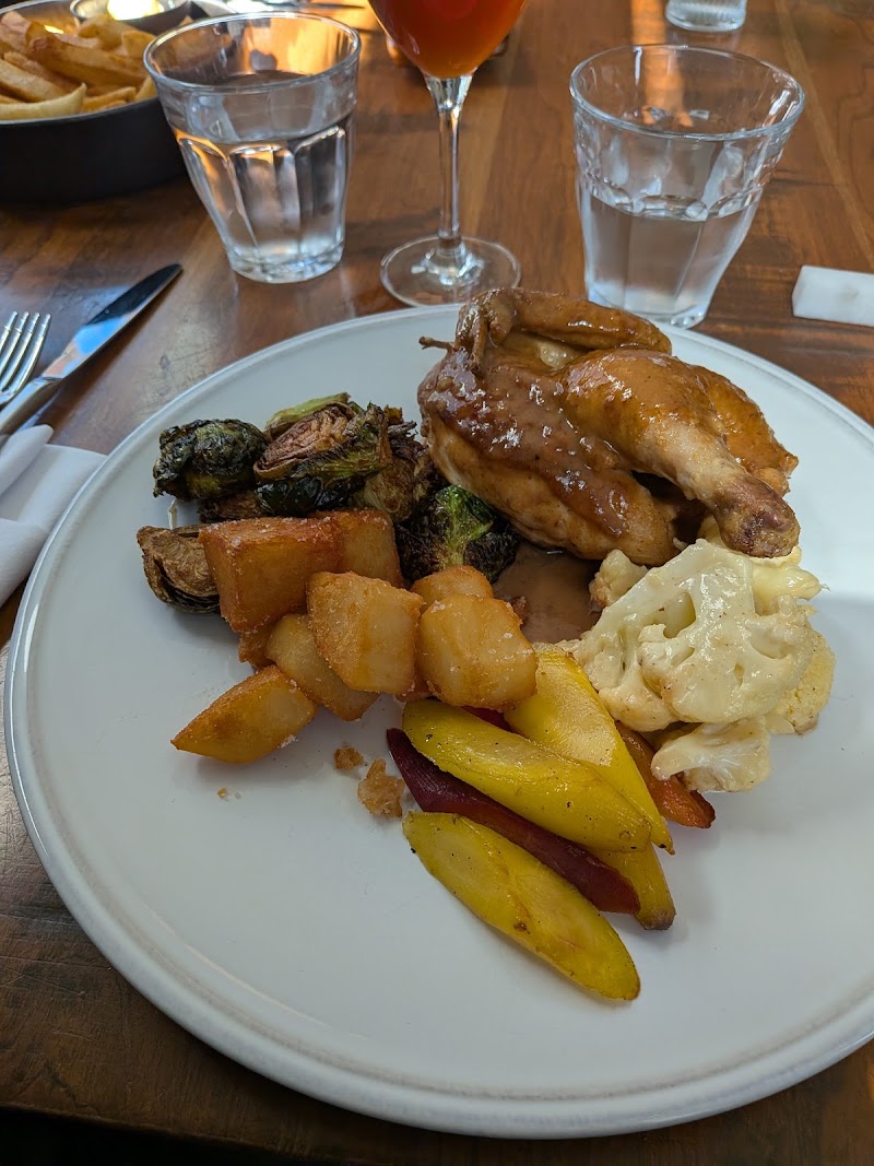 HUX Bar & Bistro photo 3