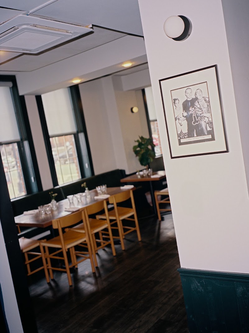 HUX Bar & Bistro