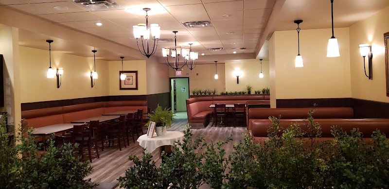 Modern Family Restaurant - Louie D's Lounge photo 2