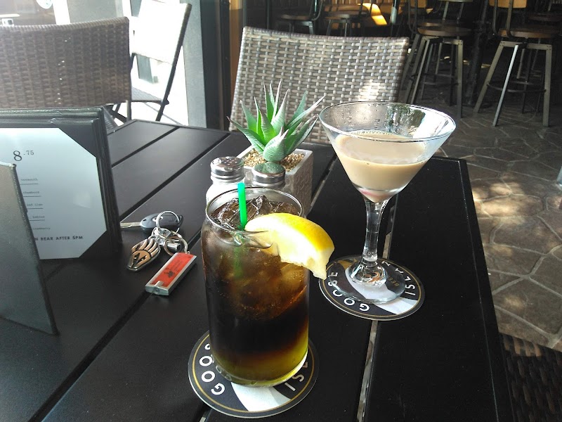 Akropol - The Next Door Lounge