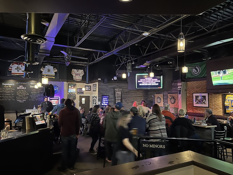 Broadways Lounge photo 3