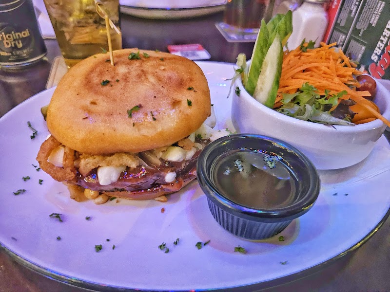 Leopold's Tavern - Regina South photo 9