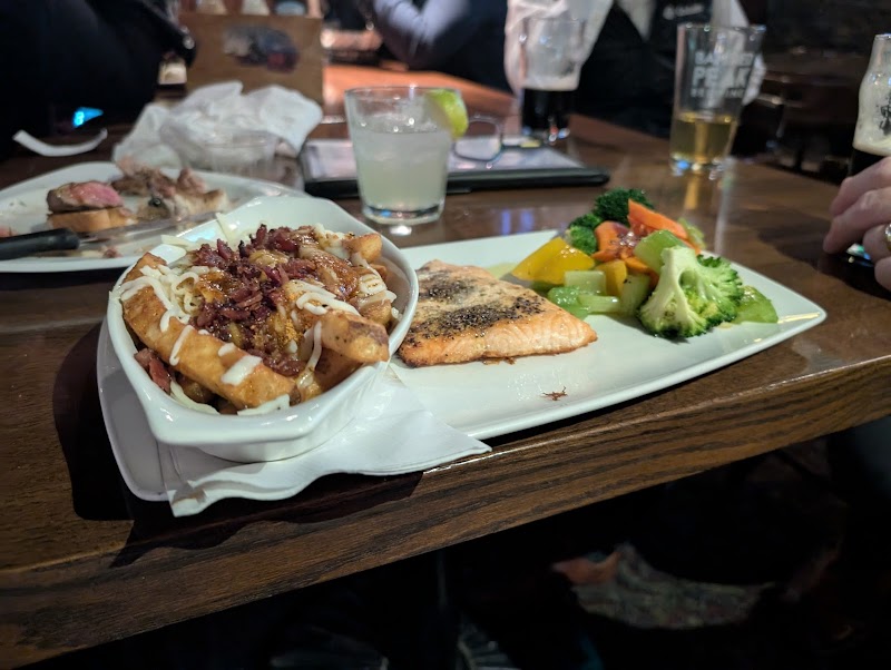 The Black Grasshopper Pub & Eatery photo 4