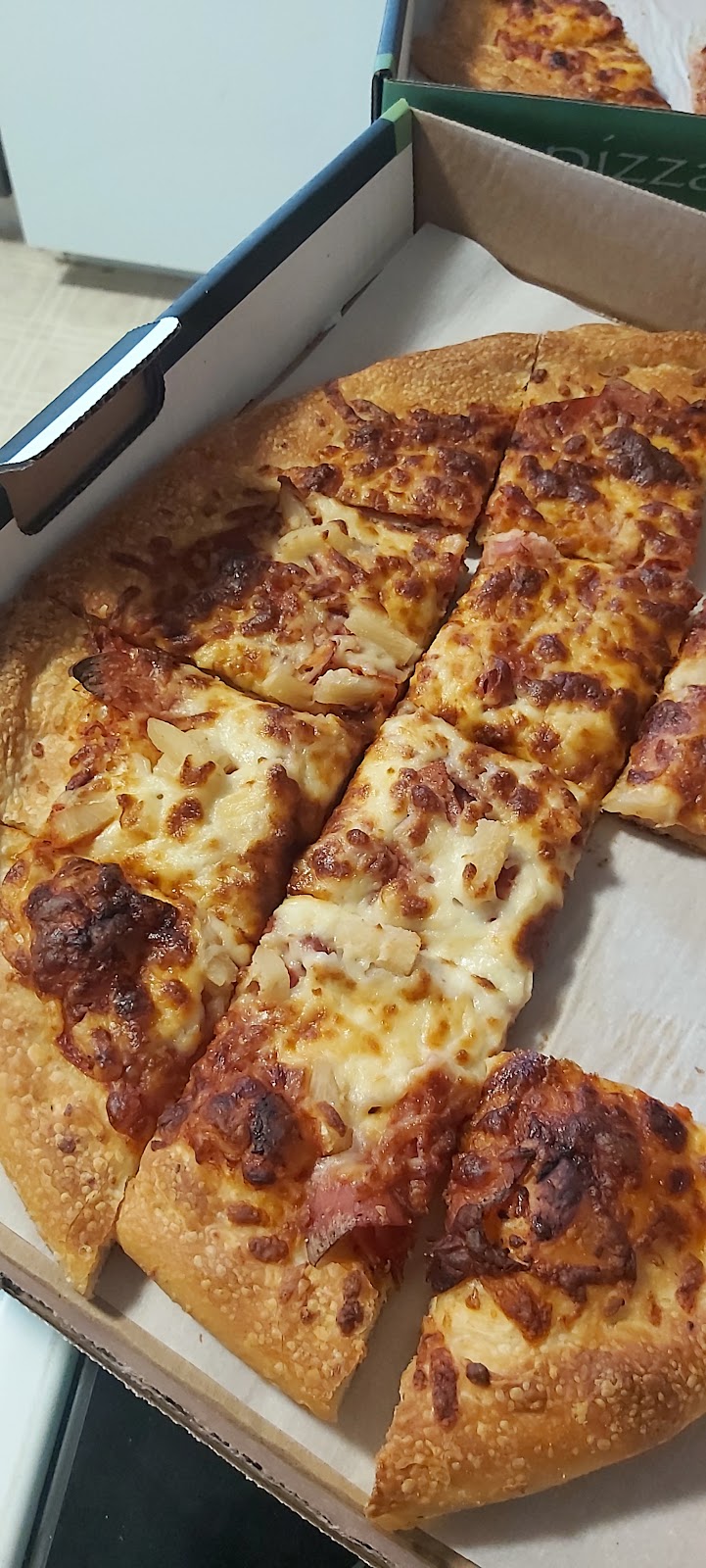 Vern's Pizza photo 4