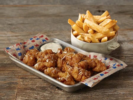 Kelseys – Financial Dr photo 10