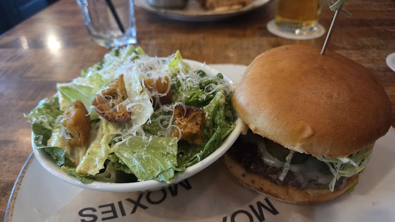 Moxies Bramalea photo 9