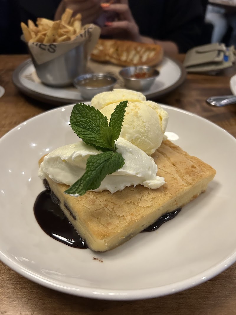 Moxies Bramalea photo 10