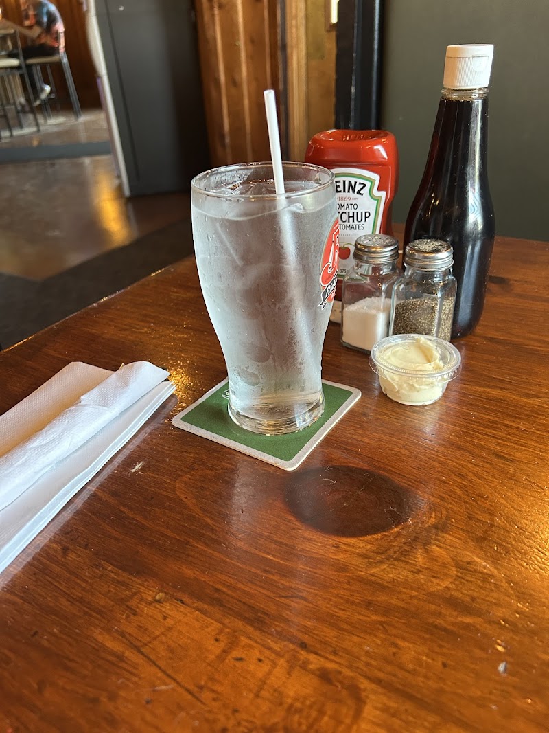 Oscar’s Roadhouse photo 4