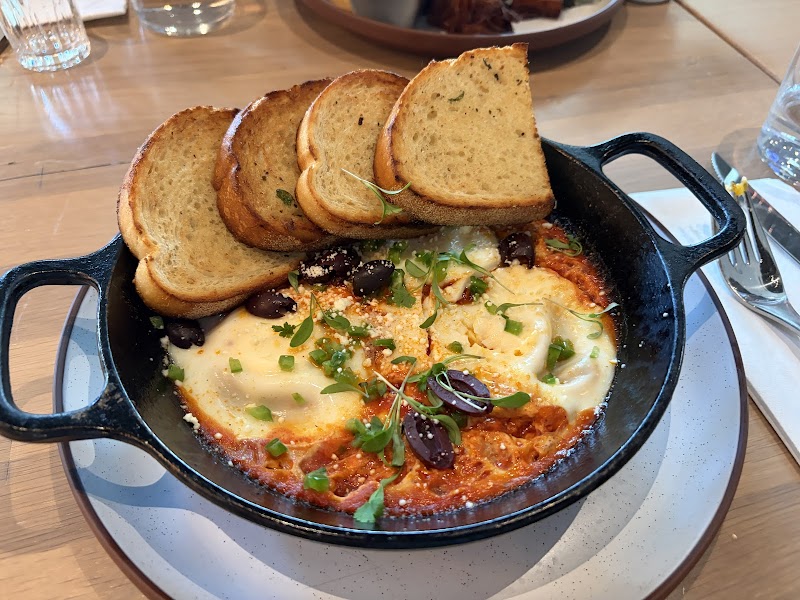 Earls Brentwood photo 3
