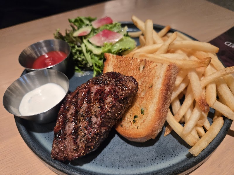 Earls Brentwood photo 6