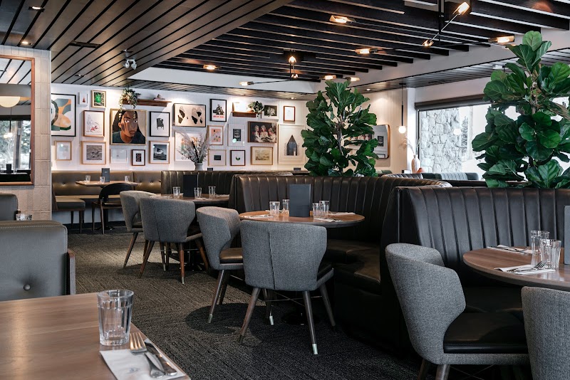 Earls - 16th Ave