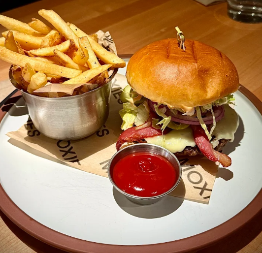 Moxies Barlow & McKnight photo 6