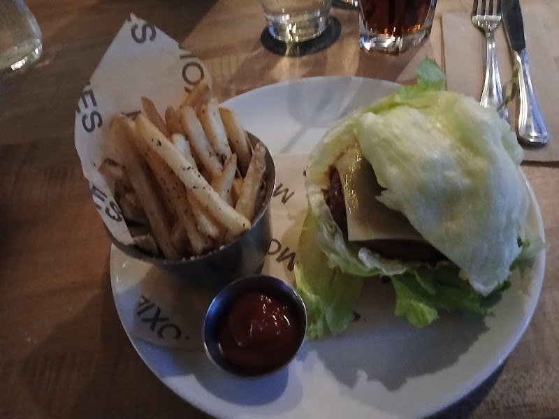 Moxies Calgary Downtown photo 7