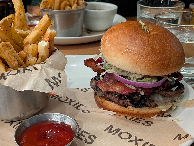 Moxies Deerfoot Meadows photo 4