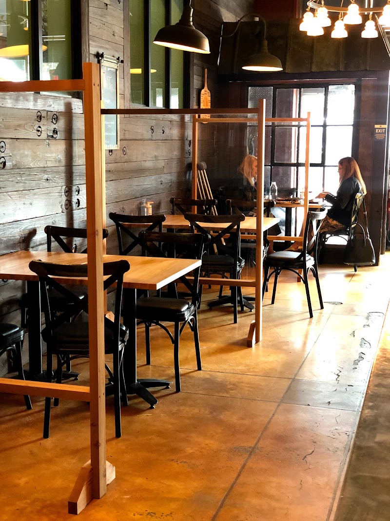 Posto Pizzeria and Bar