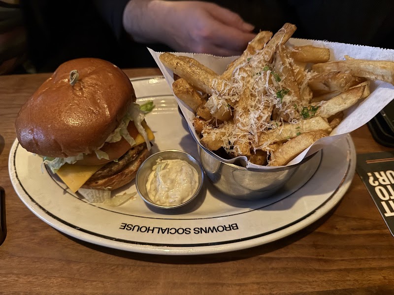 Brown’s Socialhouse – Town Center photo 3