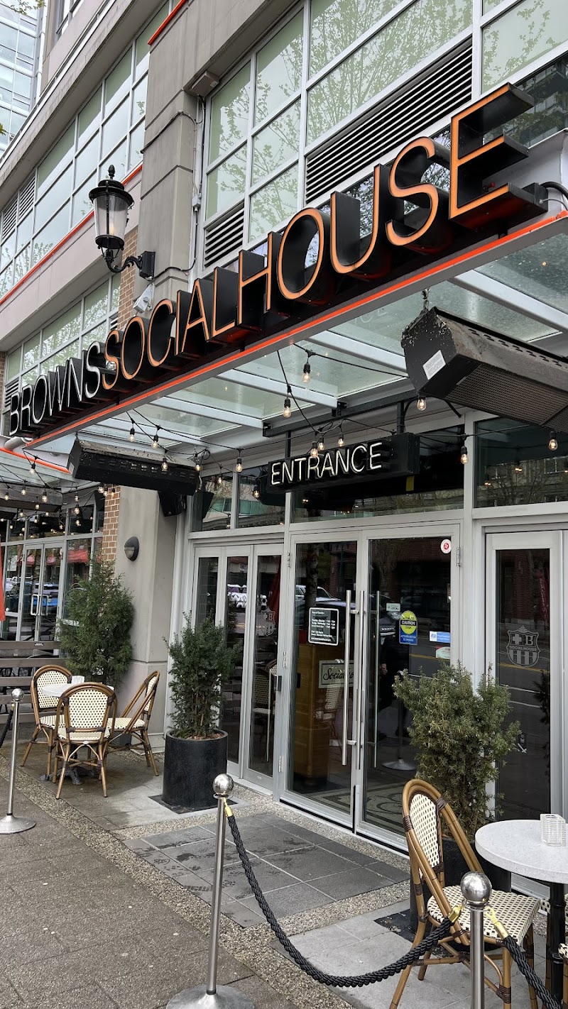 Brown’s Socialhouse – Town Center photo 7