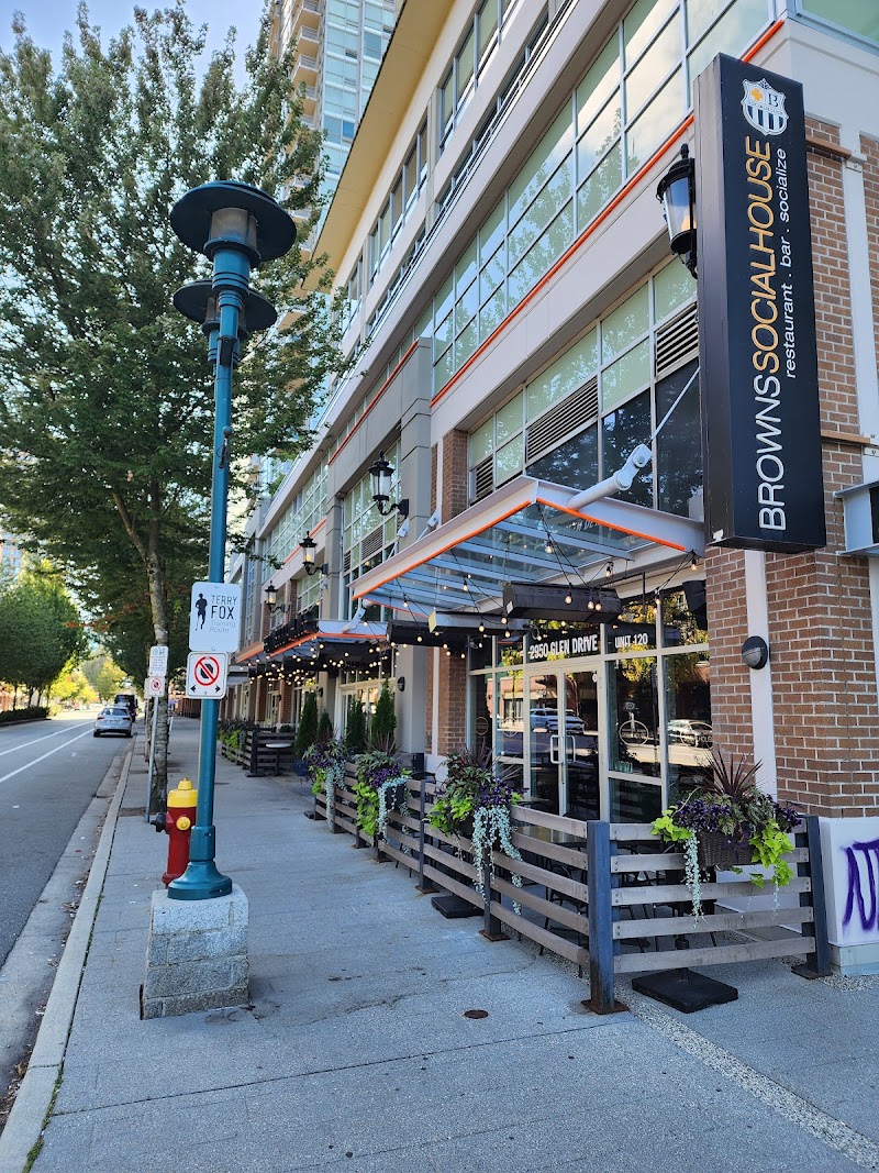 Brown’s Socialhouse – Town Center photo 8
