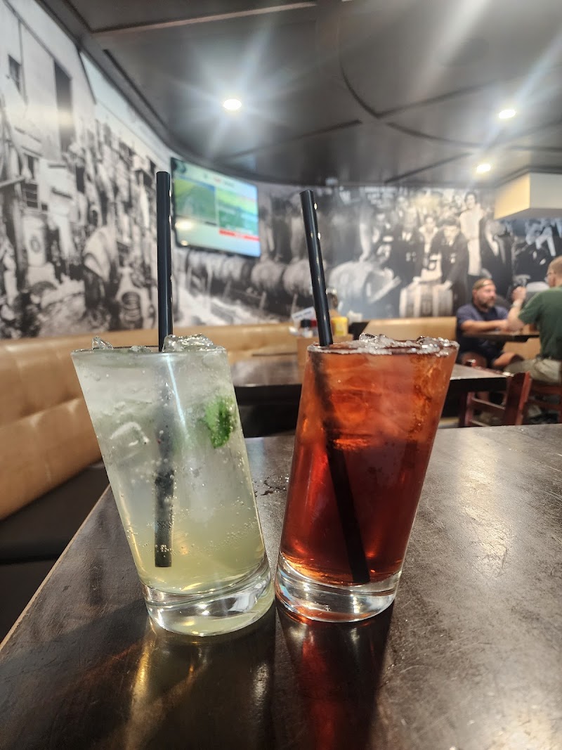 Birmingham's Vodka and Ale House photo 7