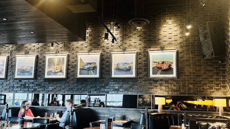 Browns Socialhouse Albany photo 3