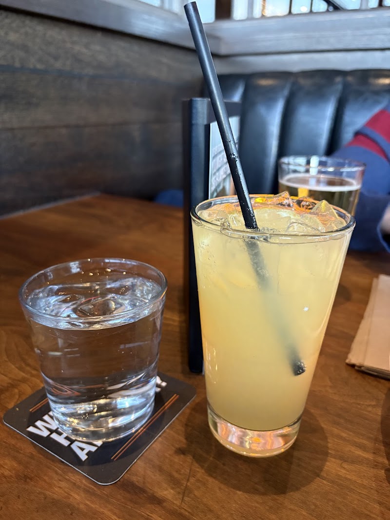 Browns Socialhouse Albany photo 7