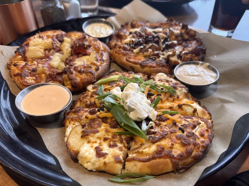Boston Pizza - 8th St. photo 5
