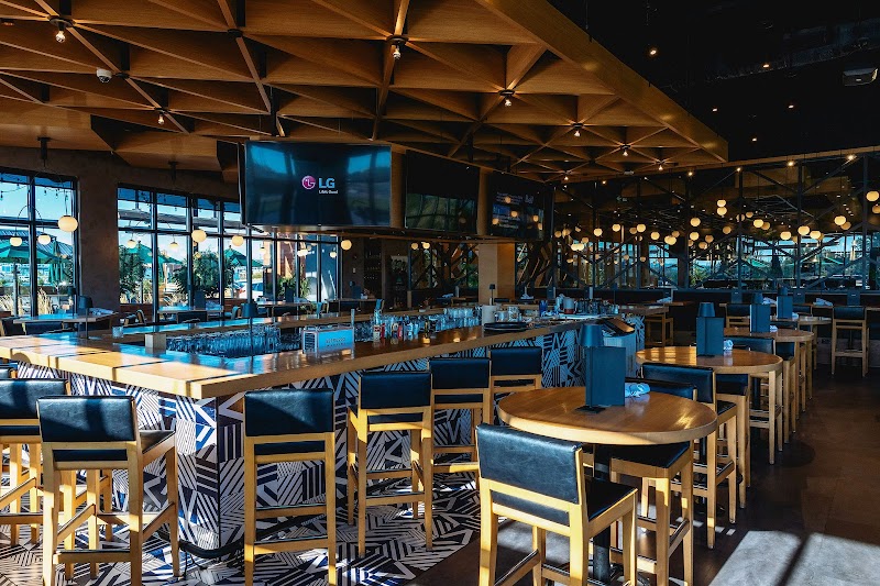 Moxies photo 7