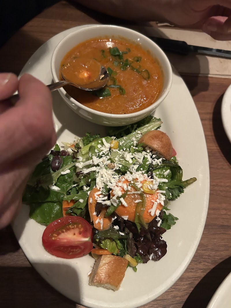 Browns Socialhouse Kelowna photo 9