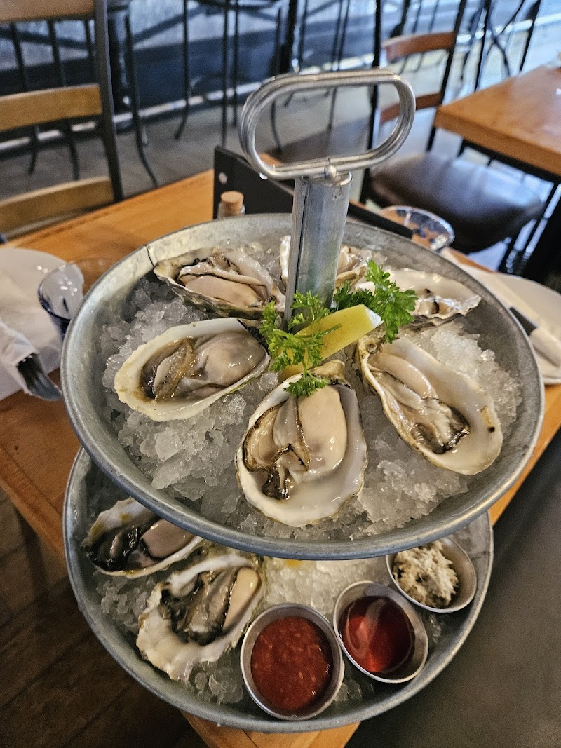 West Coast Grill & Oyster Bar photo 6