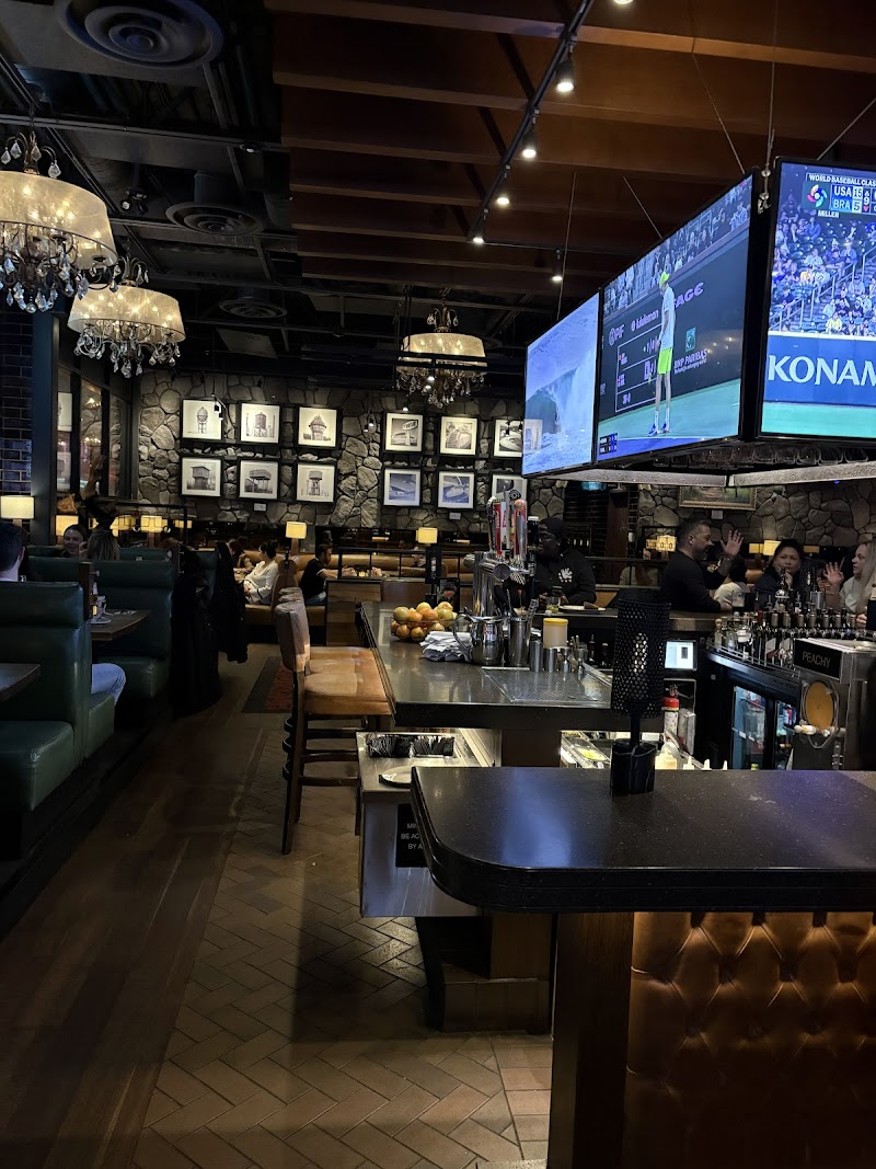 Browns Socialhouse photo 3
